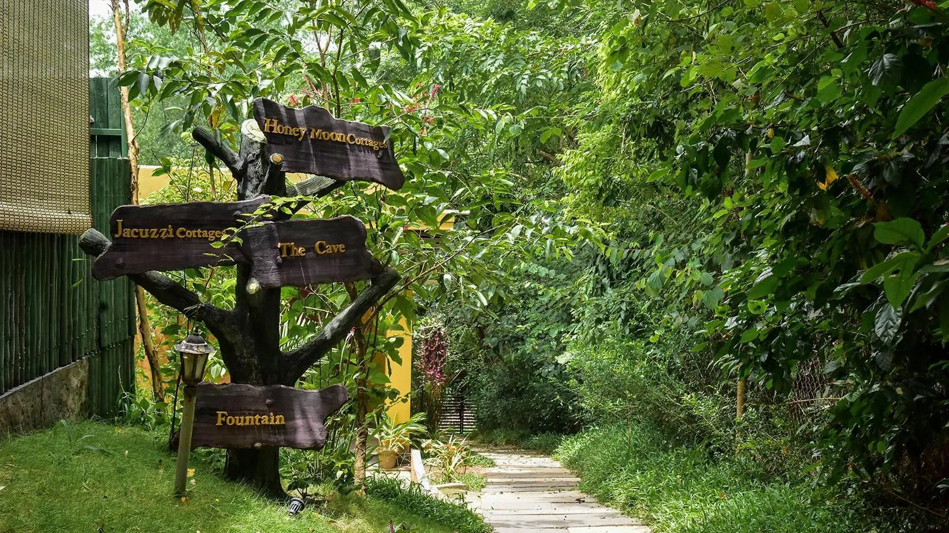 *** Hotel Kuruva Island Resort And Spa - By Kabini Breeze, Wayanad Mananthavady India